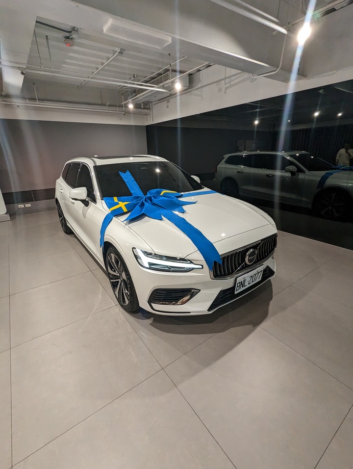 [開箱] 兩個半月一萬公里小鋼炮 V60 2023