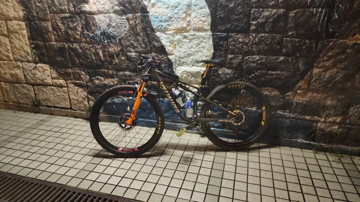 鬼月夜車爆螺絲事件