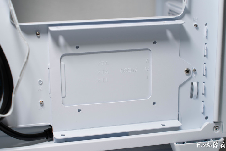 [開箱] 來自全漢的MATX機殼 CST360 WHITE