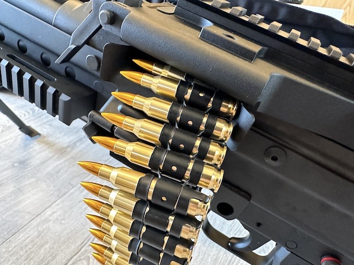 VFC M249 SAW 氣動空氣軟槍 | 期待已久的實用化輕機槍開箱