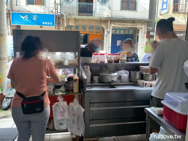 點我看大圖 台中美食-炎炎夏日,來碗豆花和仙草凍消暑,在地古早味剉冰店