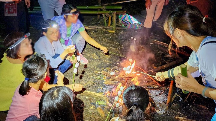 【新竹住宿】隱身在雲霧中白蘭部落豪華露營，一泊二食加迎賓小點，晚餐帶入民住民元素和食材，還有泰雅族獵徑尋根體驗~蟬說：霧繞 - 南人幫