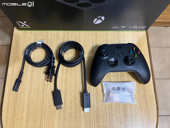 Xbox Series X – Forza Horizon 5 同捆遊戲主機 開箱 + 娛樂用薄型主機&競速遊戲收藏分享