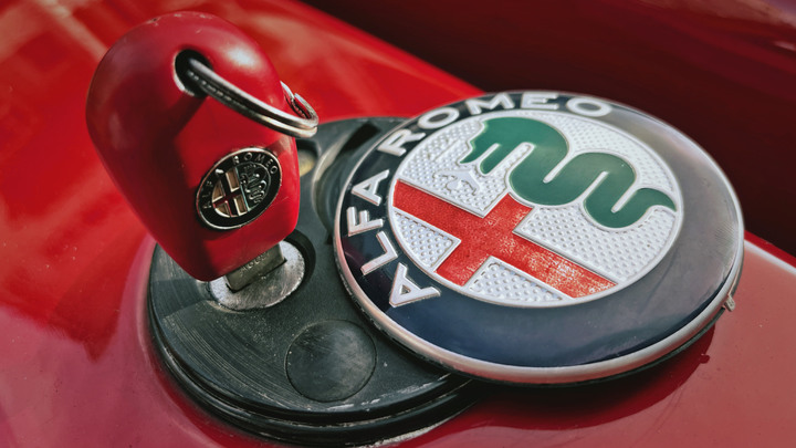 Alfa Romeo 156 極簡開箱分享