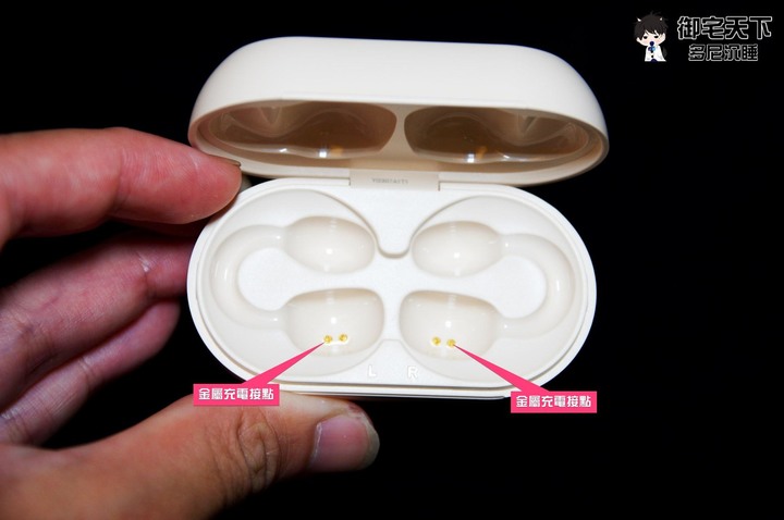 開箱|【OMIX】耳夾氣傳導無線藍牙耳機 OA03 - OMIX 耳上最強聽未來聲音,不入耳又有支援 APP 功能!