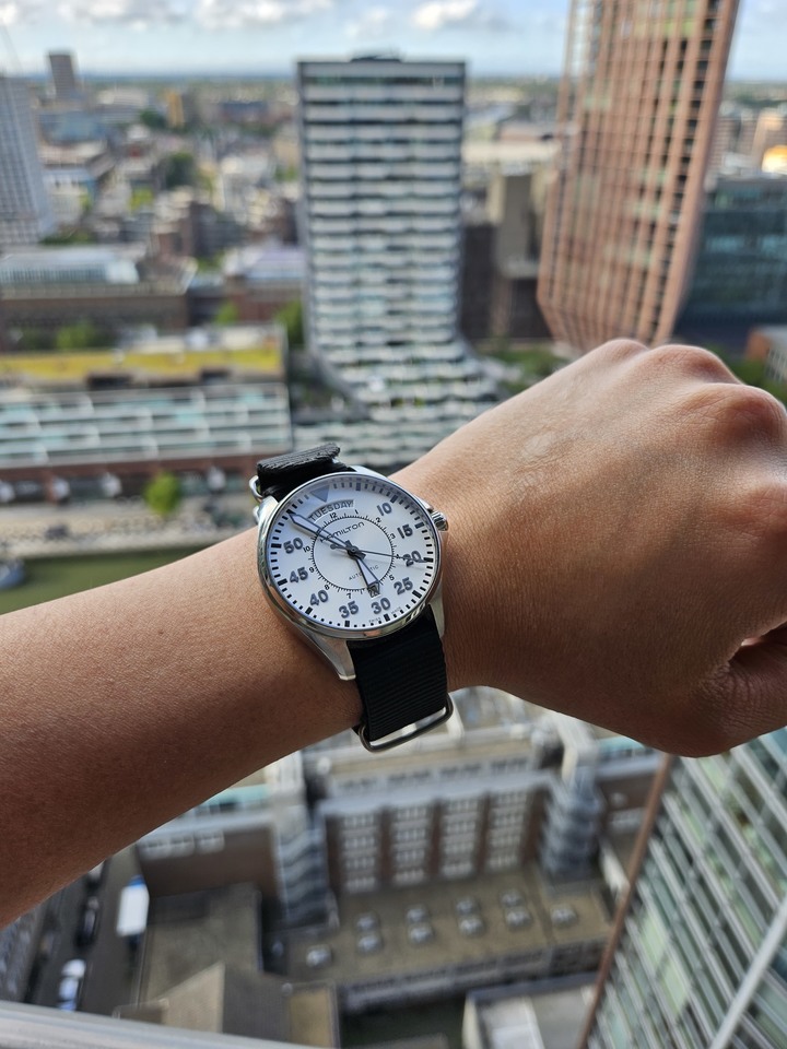 分享 Hamilton Khaki Pilot Day Date white