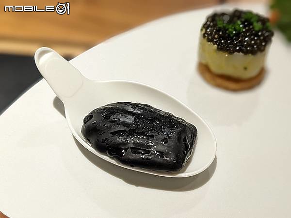 點我看大圖 東京米其林一星法式餐廳Simplicité(サンプリシテ)