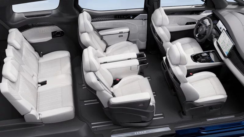 品牌首款純電MPV純真！全新Volvo EM90預告11月中旬正式發表