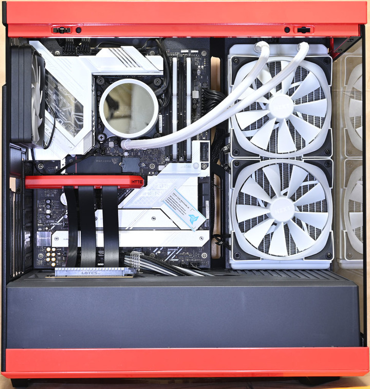 HYTE Y40 紅黑款機殼開箱