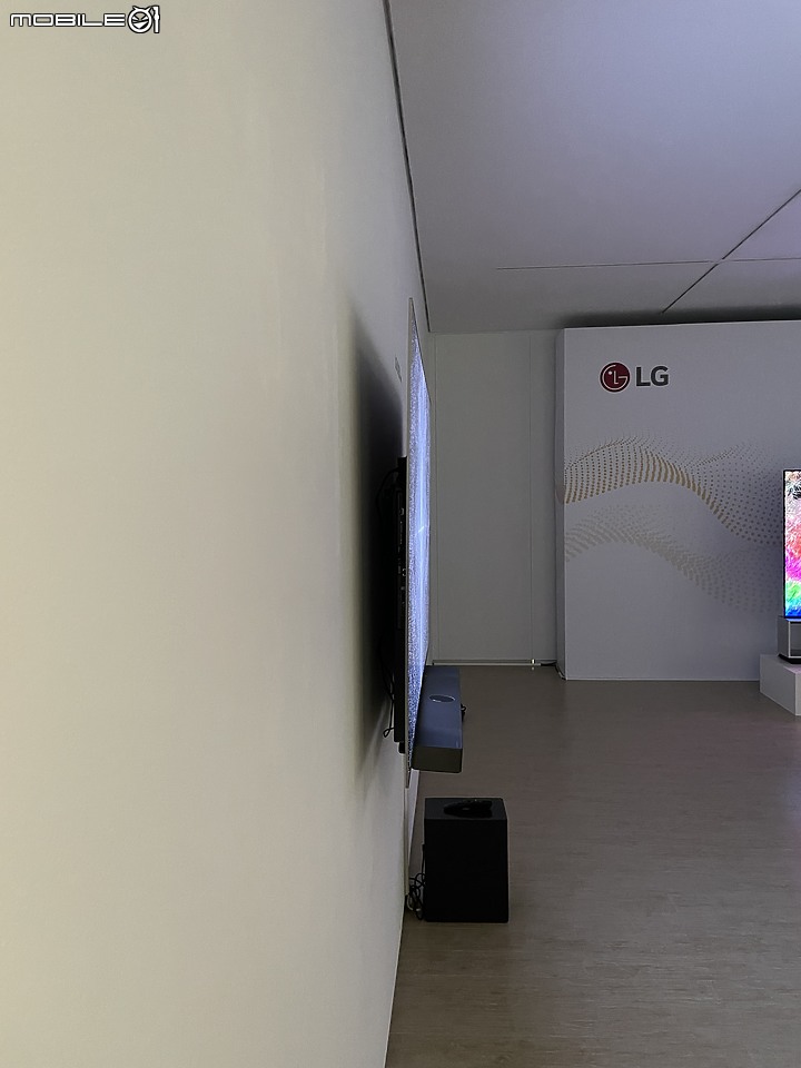 美型LG OLED evo 與藝術家劉呈祥的結合