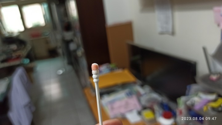 請問室內機排水顏色是橘色