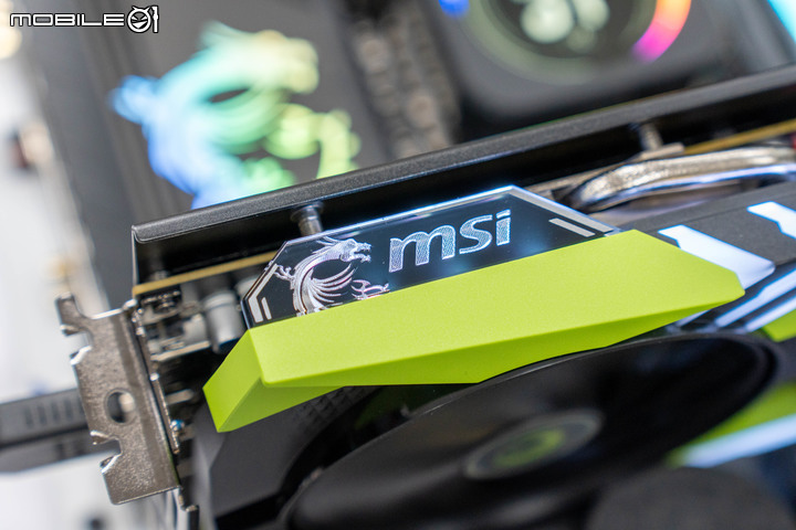 微星 GEFORCE RTX 4060 GAMING X NV EDITION 顯示卡快速開箱試用 以特殊塗裝與大型散熱設計打造不同風格