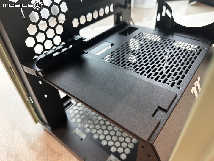 透視 The Tower 200迷你機殼 抹茶綠 +專用 LCD 面板模組