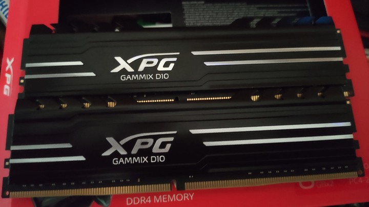 點我看大圖 加裝記憶體後出現問題