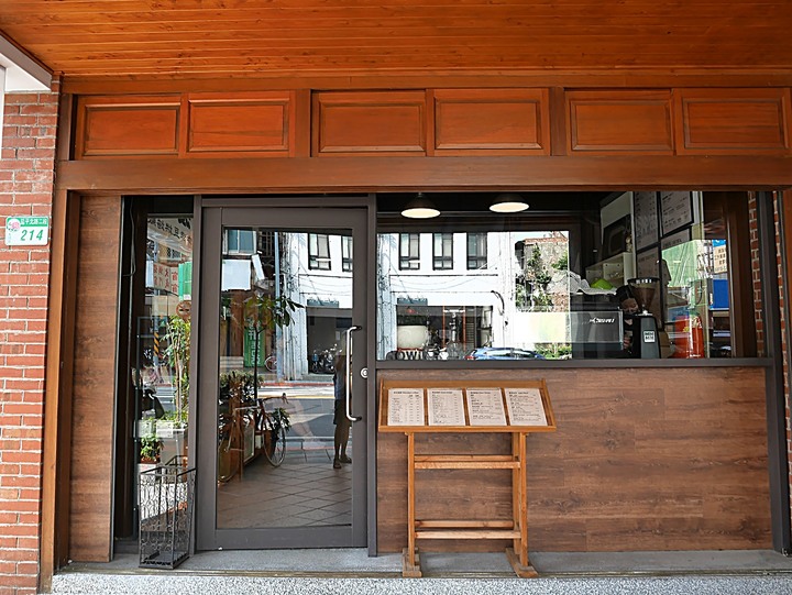 文萌樓、原臺北北警察署、新芳春行、老建築咖啡館群,外掛阿桐阿寶四神湯+大埔鐵板燒— 大稻埕臺北橋頭散策 第二部