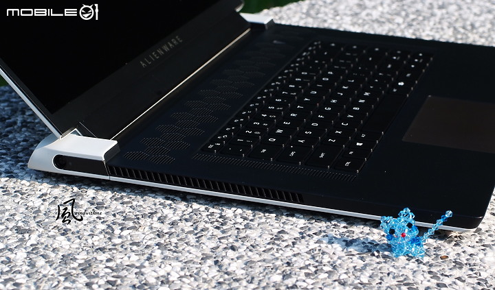 點我看大圖 Dell Alienware X17薄型外星人電競筆電使用分享
