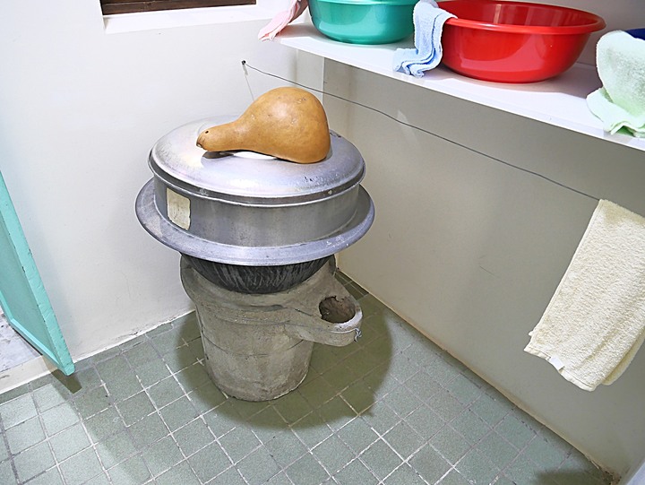 文萌樓、原臺北北警察署、新芳春行、老建築咖啡館群,外掛阿桐阿寶四神湯+大埔鐵板燒— 大稻埕臺北橋頭散策 第二部