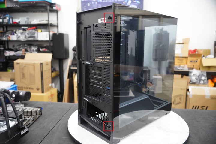 Phanteks 追風者 NV5 / Premium DRGB 套件 海景房直立式中塔機箱