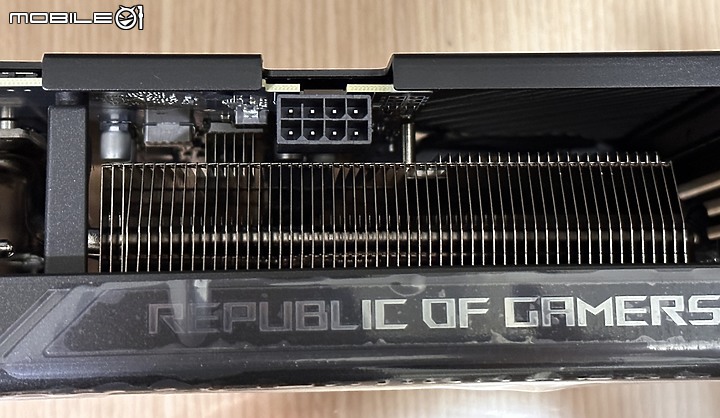 點我看大圖 殺雞用牛刀 ROG Strix GeForce RTX 4060 OC Edition 8GB 信仰之卡