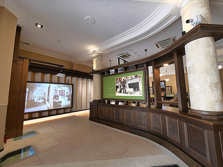 文萌樓、原臺北北警察署、新芳春行、老建築咖啡館群，外掛阿桐阿寶四神湯+大埔鐵板燒— 大稻埕臺北橋頭散策 第二部