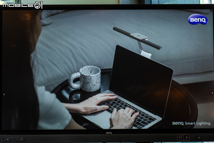 【採訪】BenQ 推出 Laptop Bar 筆電燈 以廣闊特殊光型在外也能打造舒適工作環境