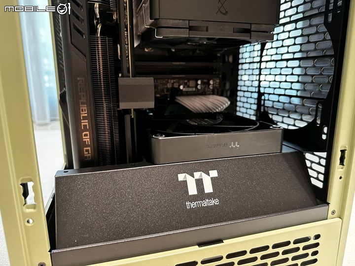 透視 The Tower 200迷你機殼 抹茶綠 +專用 LCD 面板模組