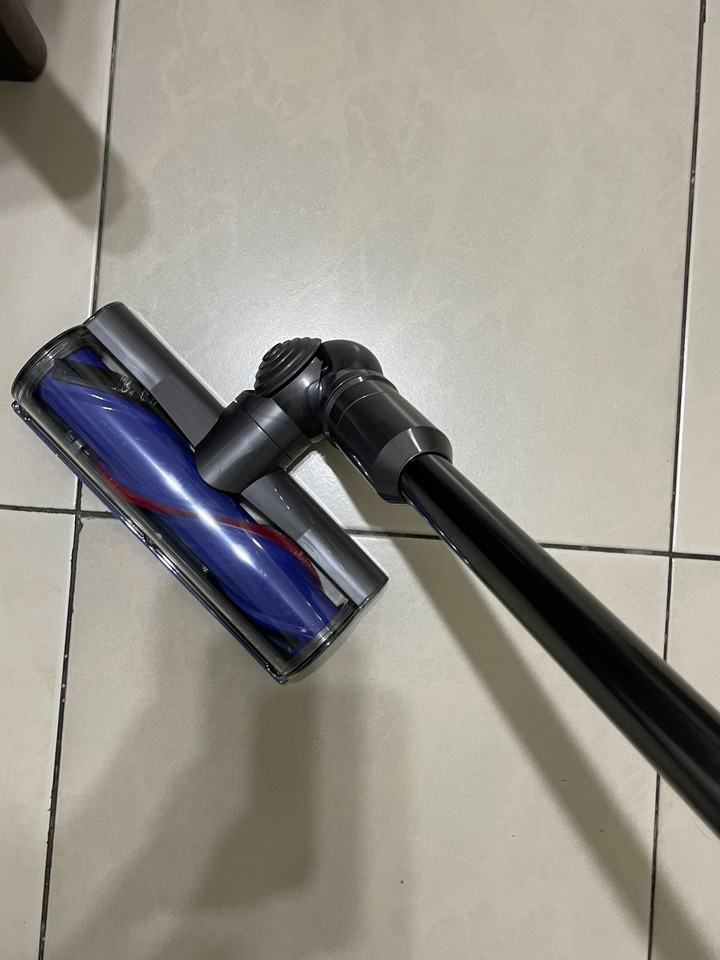 終於入手第一隻Dyson V12輕量吸塵器