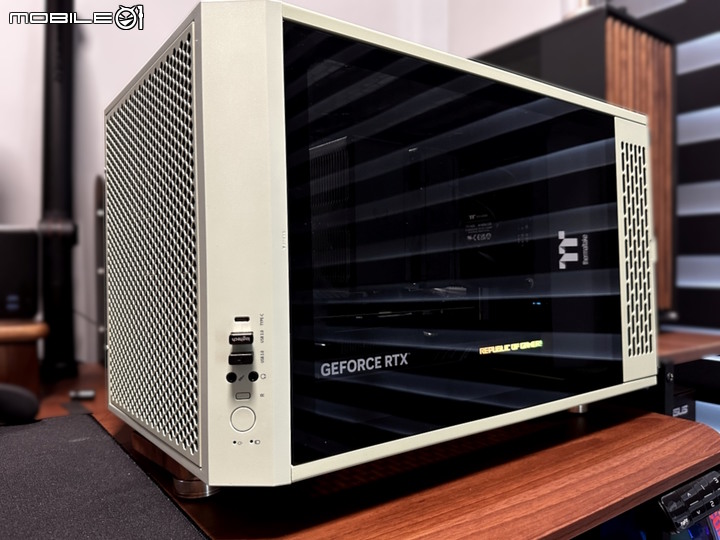 透視 The Tower 200迷你機殼 抹茶綠 +專用 LCD 面板模組