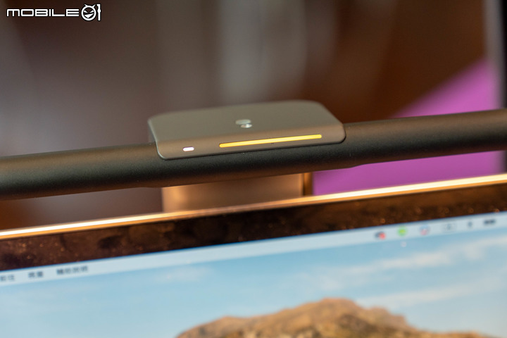 【採訪】BenQ 推出 Laptop Bar 筆電燈 以廣闊特殊光型在外也能打造舒適工作環境