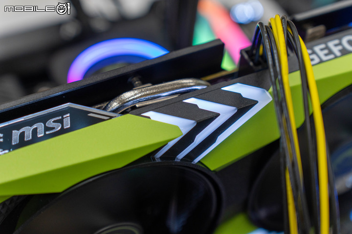 微星 GEFORCE RTX 4060 GAMING X NV EDITION 顯示卡快速開箱試用 以特殊塗裝與大型散熱設計打造不同風格