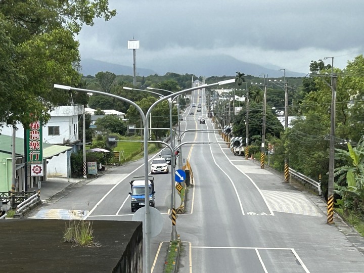 騎遊台灣最直長的公路(台9線)-月眉自行車道