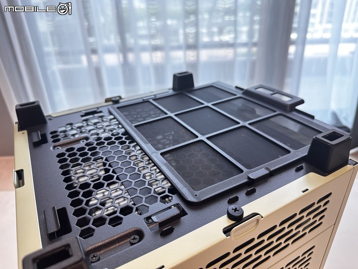 透視 The Tower 200迷你機殼 抹茶綠 +專用 LCD 面板模組