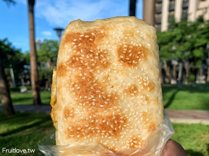 老饕必點的古早味粉漿蛋餅，Q彈又有層次