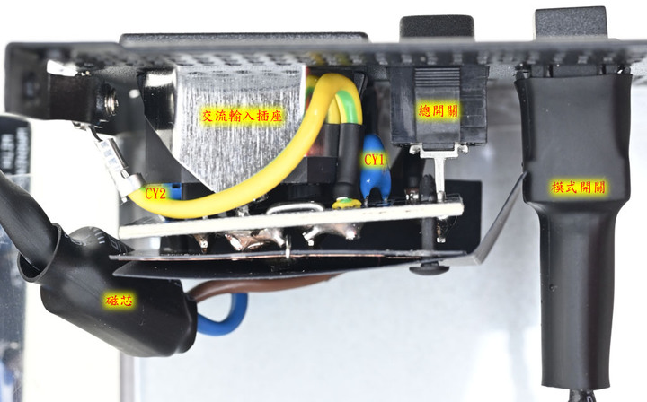 點我看大圖 Seasonic FOCUS ATX 3.0 GX-1000 1000W金牌全模組化電源開箱