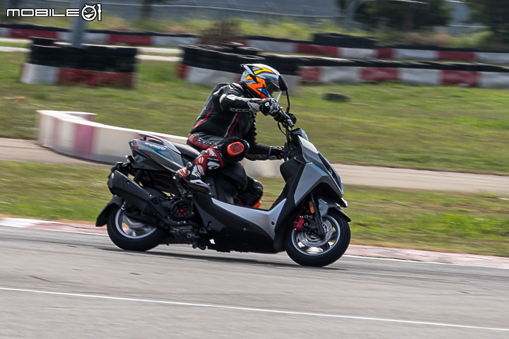 2023 KYMCO RCS MOTO 150 TCS 賽道試駕｜強韌車架基底 搭配衝刺外觀的體現！