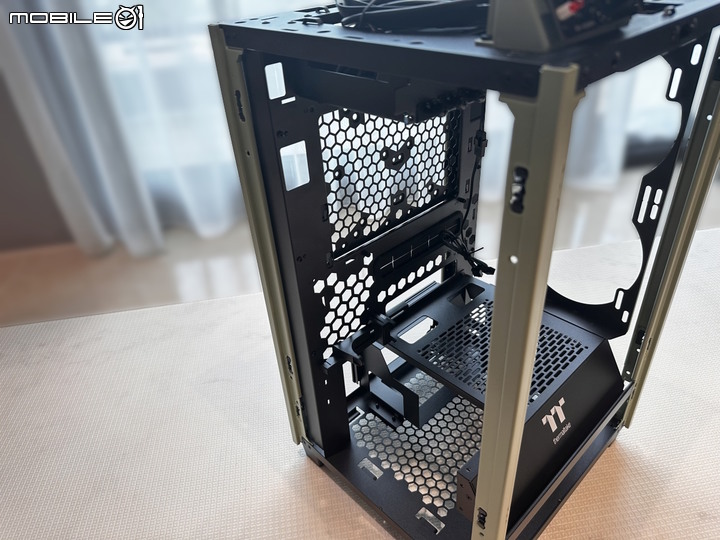 透視 The Tower 200迷你機殼 抹茶綠 +專用 LCD 面板模組