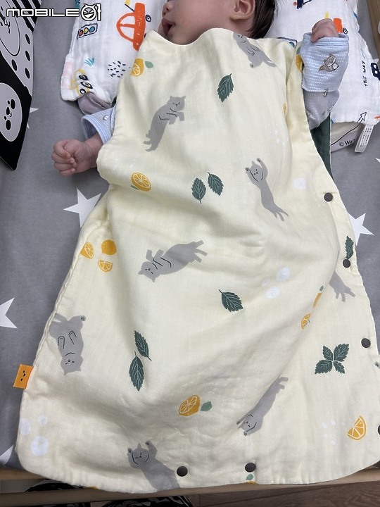 貓控必看~ Runny Yolk 朗尼幼克嬰兒防踢背心推薦