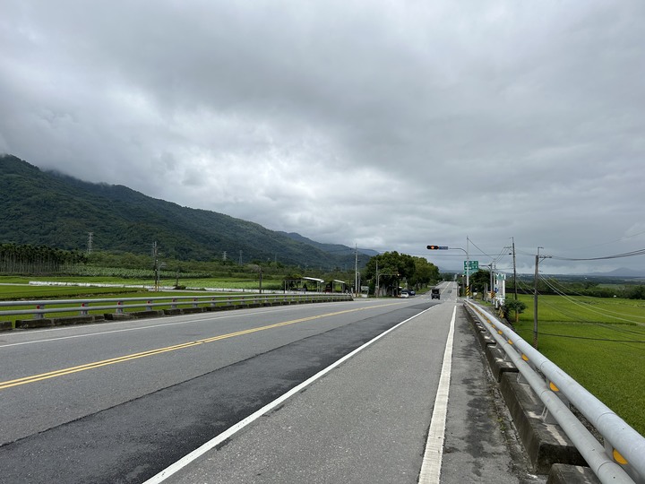 騎遊台灣最直長的公路(台9線)-月眉自行車道