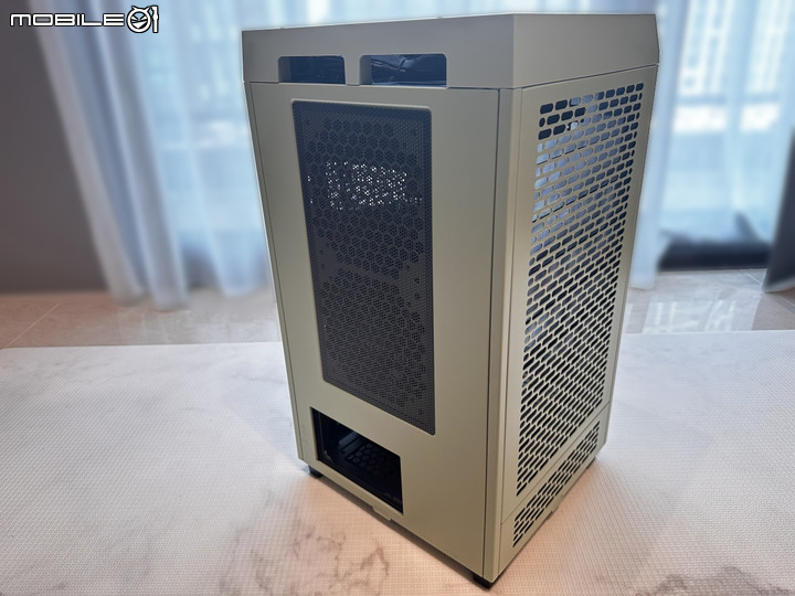 透視 The Tower 200迷你機殼 抹茶綠 +專用 LCD 面板模組