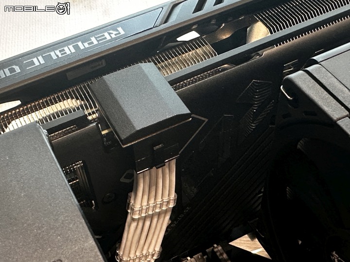 透視 The Tower 200迷你機殼 抹茶綠 +專用 LCD 面板模組