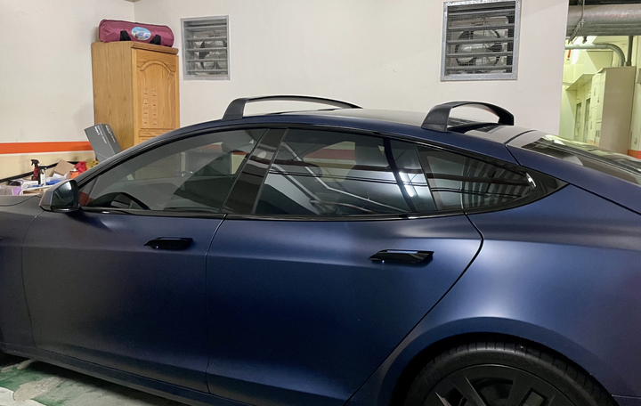 [開箱] 刷新三觀，信仰破壞！Tesla Model S Plaid