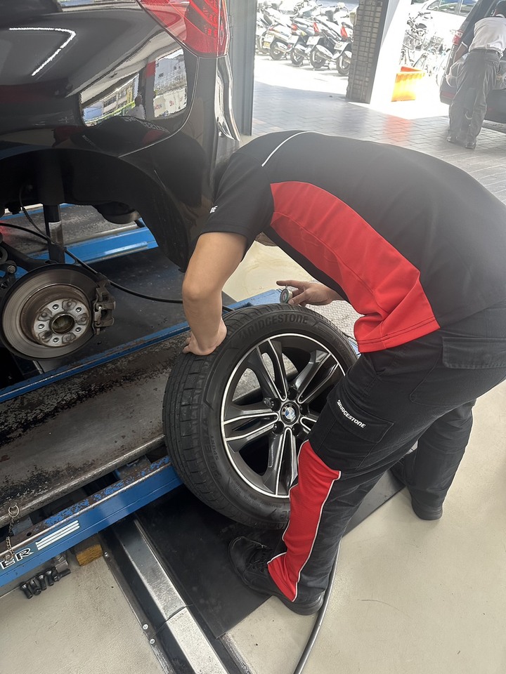 普利司通 Potenza Sport 個人體驗分享 (使用13,000公里經驗分享)