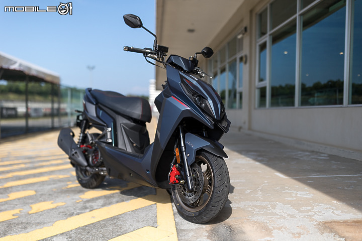 2023 KYMCO RCS MOTO 150 TCS 賽道試駕｜強韌車架基底 搭配衝刺外觀的體現！