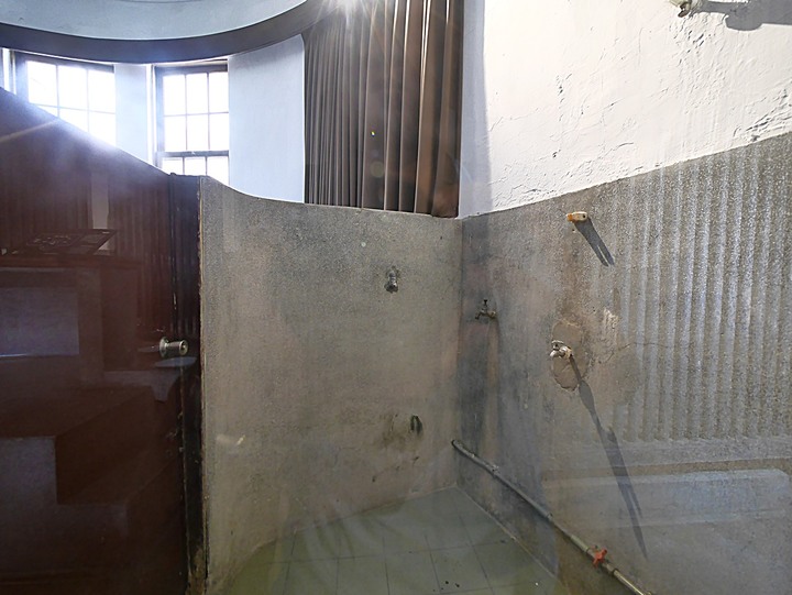 文萌樓、原臺北北警察署、新芳春行、老建築咖啡館群,外掛阿桐阿寶四神湯+大埔鐵板燒— 大稻埕臺北橋頭散策 第二部