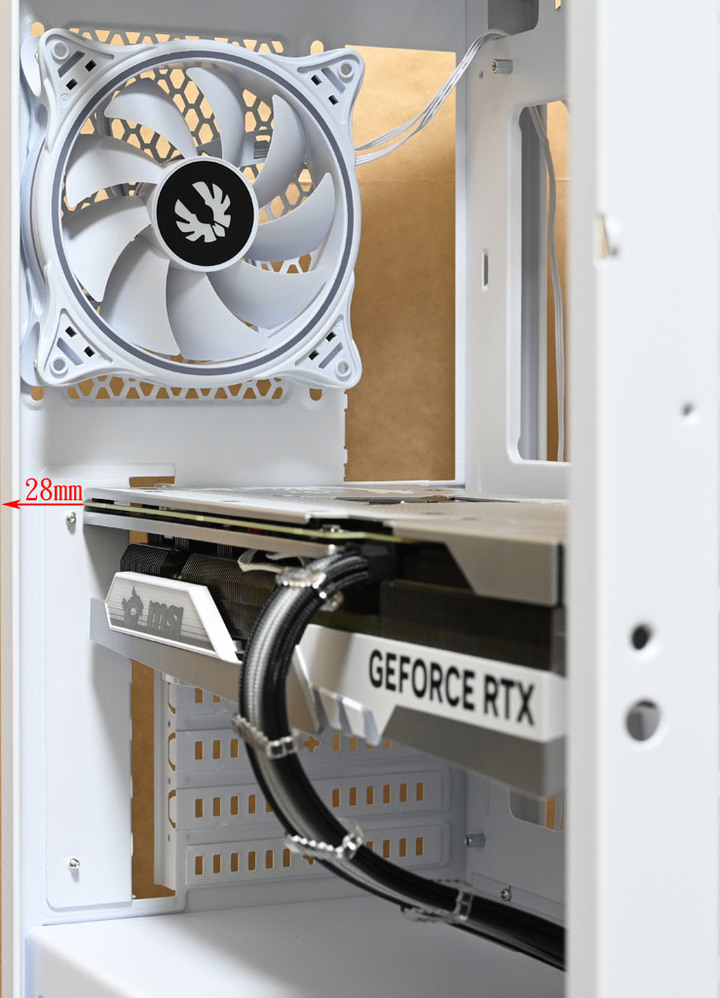 BITFENIX SABER MESH亞瑟之劍鐵網版機殼開箱