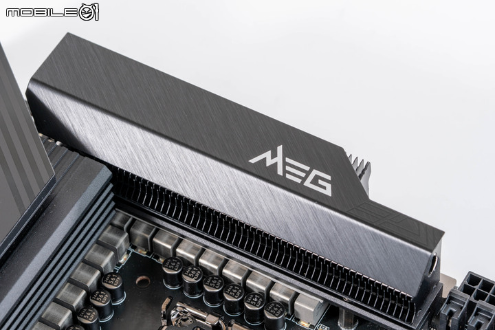 微星 MEG Z790 ACE MAX 主機板開箱 以先進超頻設定應對次代處理器的高階主力
