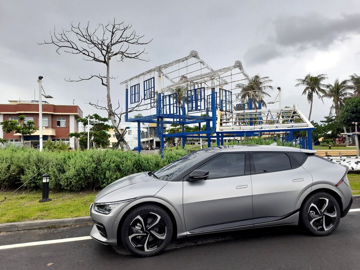 『The Kia EV6 GT-Line 純電啟發心感動』 天威難測之走瞧看辦颱風天4天3夜極限試駕體驗