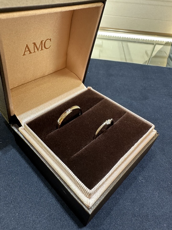 終於挑到喜歡的對戒～AMC靠櫃分享