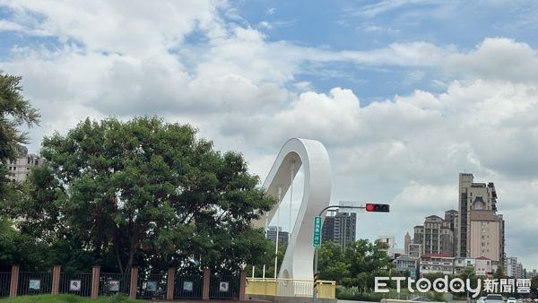 隔壁大樓才要落成！同建商再砸8.3億買旁邊幼兒園