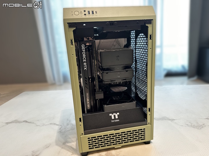 透視 The Tower 200迷你機殼 抹茶綠 +專用 LCD 面板模組